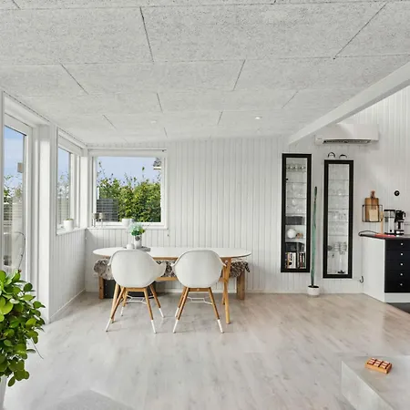 بيت للعطل Lovely With Sea View Karrebæksminde